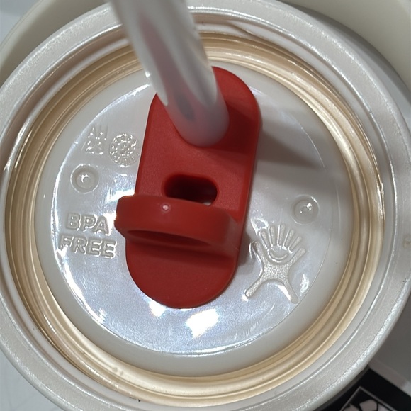 Hydro Flask LIMITED EDITION Wide Flex Straw Cap 32 oz. in Sugar Rush - Picture 11 of 16